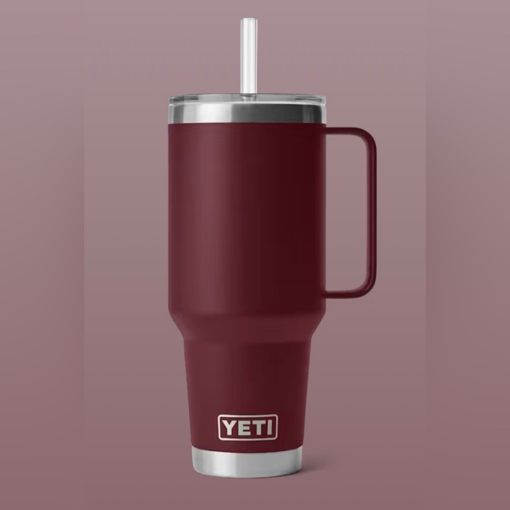 🍇Yeti Wild Vine Red 42oz Straw Mug Discontinued Color NWT